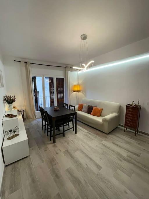 Habitacion Roca Foradada En Casa Cami De Les Aiguees Monistrol De Montserrat Bagian luar foto
