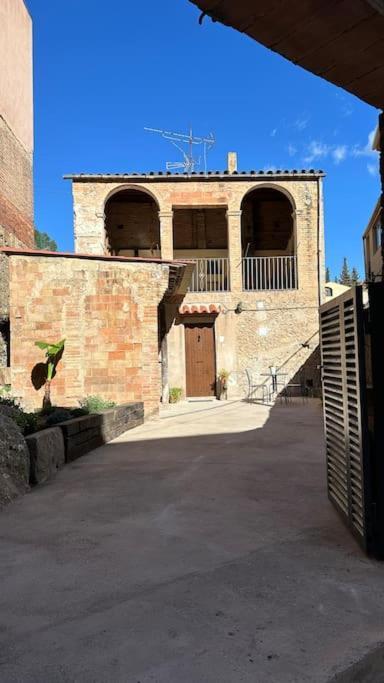 Habitacion Roca Foradada En Casa Cami De Les Aiguees Monistrol De Montserrat Bagian luar foto