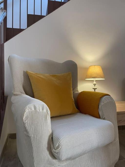 Habitacion Roca Foradada En Casa Cami De Les Aiguees Monistrol De Montserrat Bagian luar foto